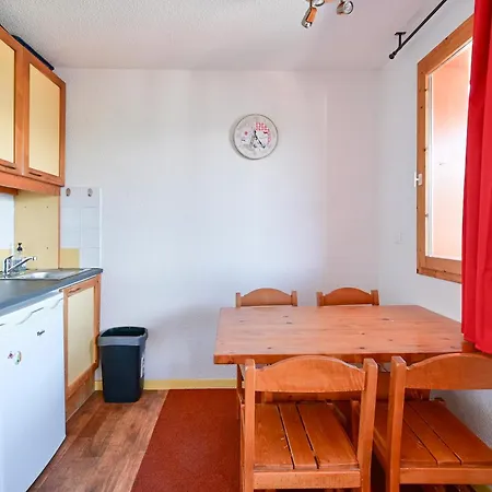 Apartment Location *